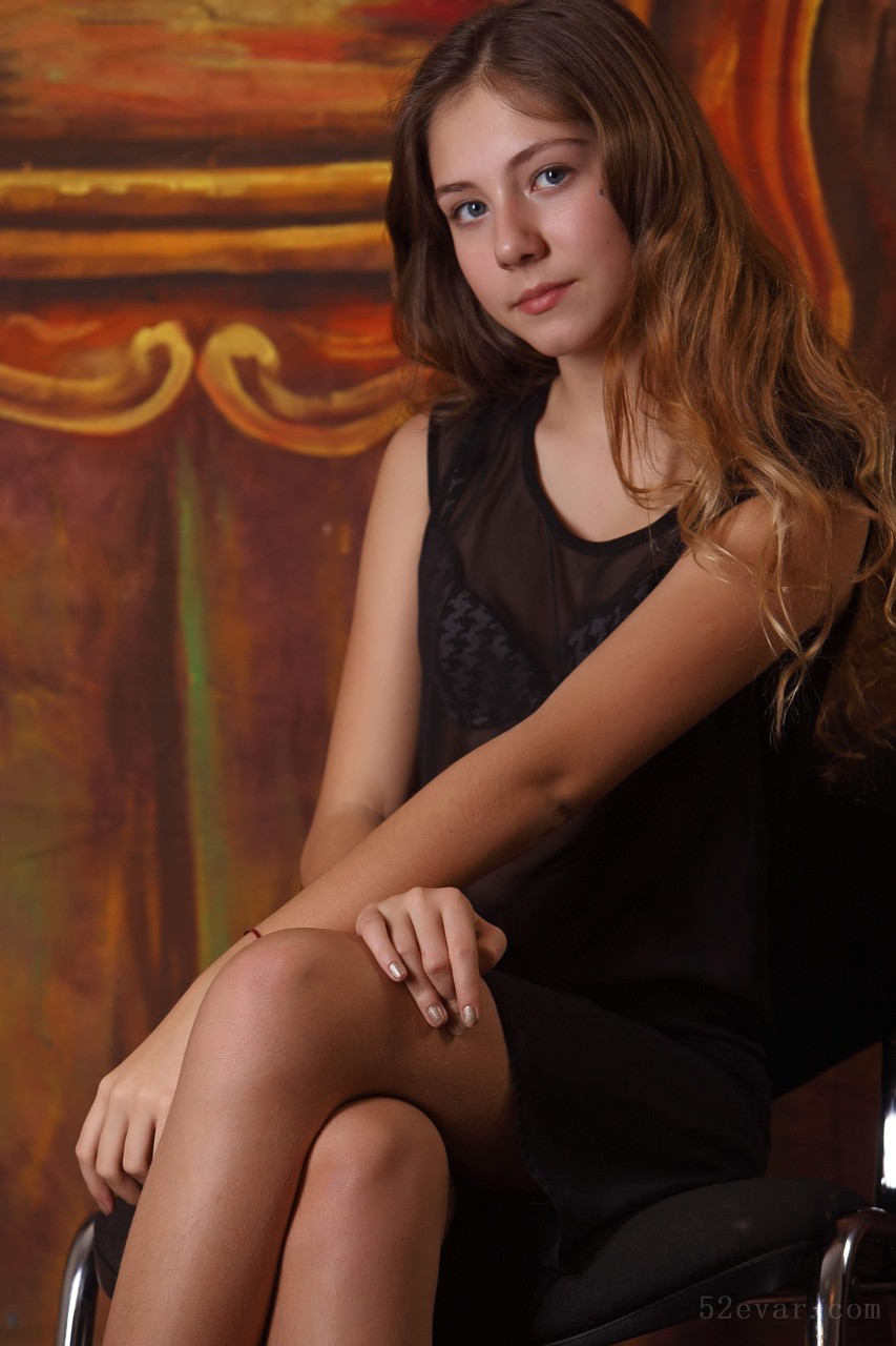 [194P] Alissa黑色透明睡裙写真