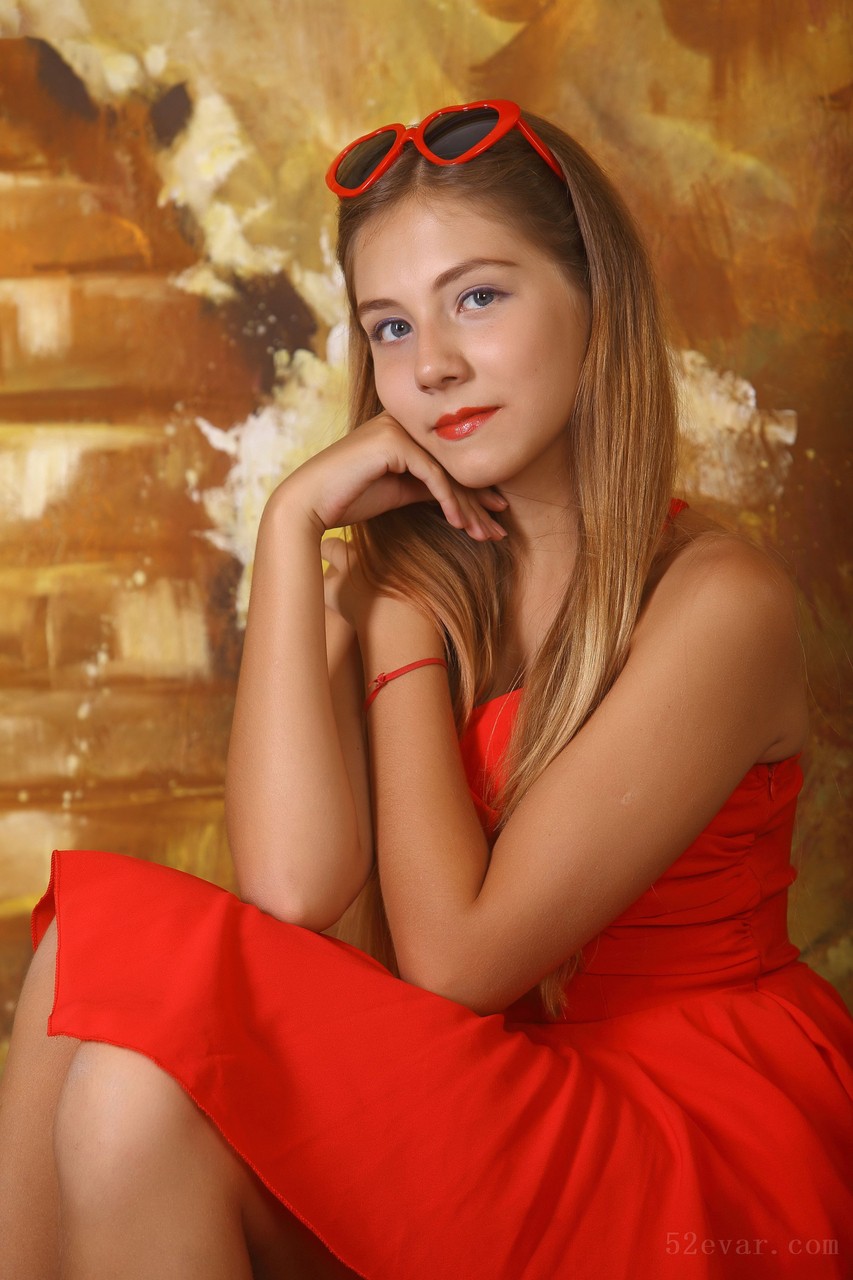 [208P] Alissa红裙沙滩风写真