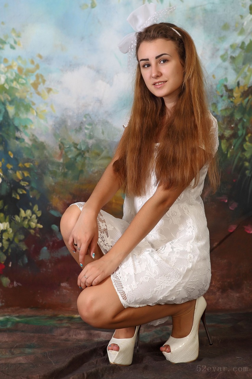 [175P+1V] Yuliya蕾丝纱裙写真